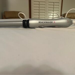 The Beachwaver Co. S1 Curling Iron - Silver